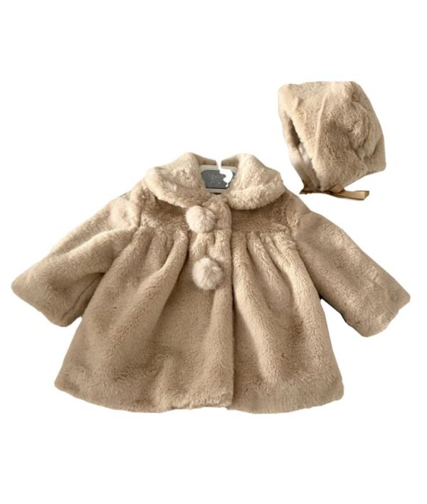 Abrigo pelito con capota camel